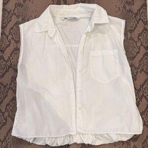 Zara White Sleeveless Button-Down Pocket Top with Ruffle Hem